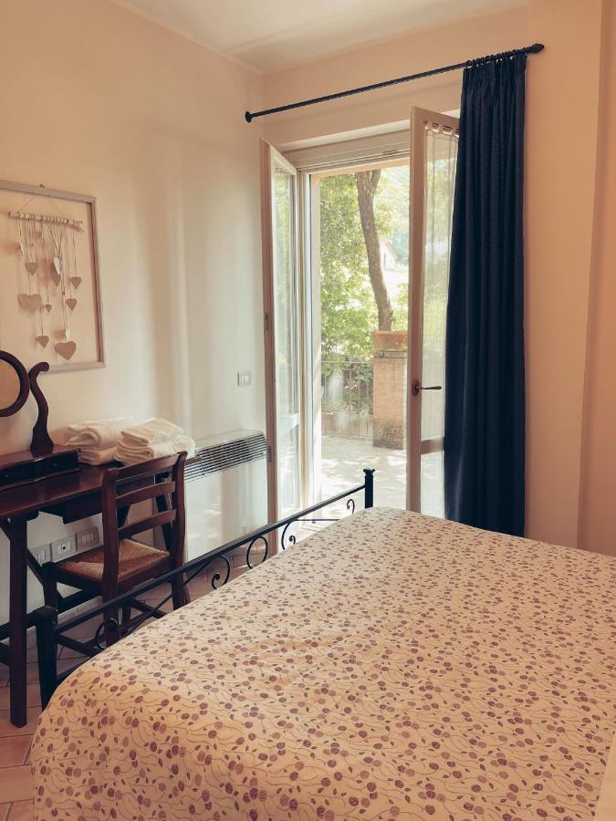 Residenze L'Alberata Guest House Collazzone Exterior photo