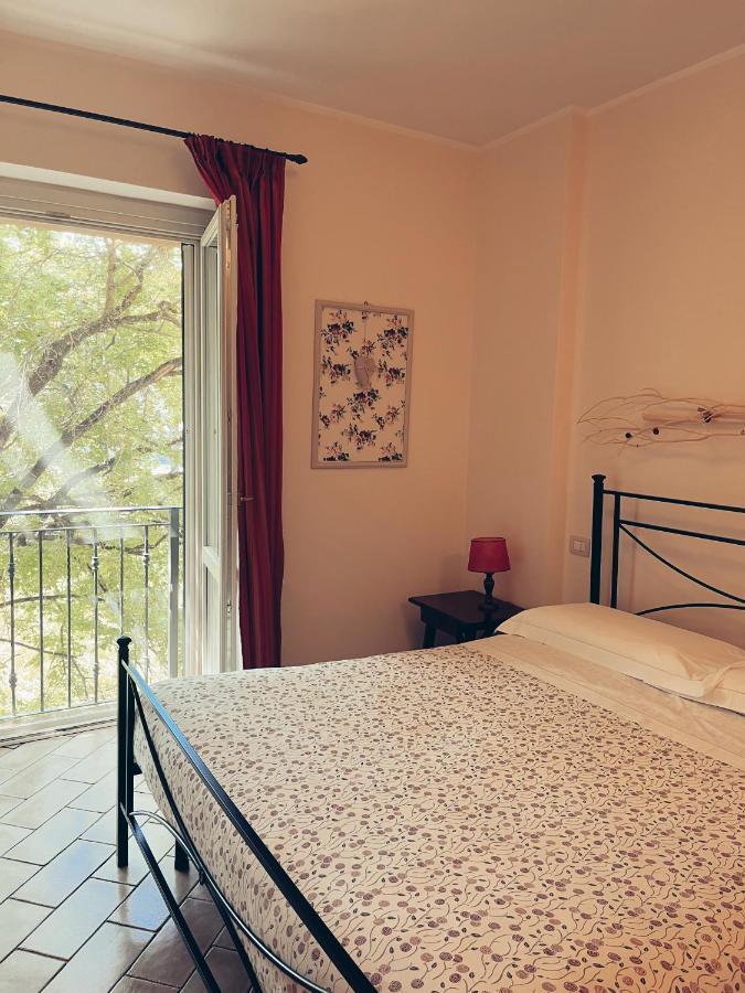 Residenze L'Alberata Guest House Collazzone Exterior photo