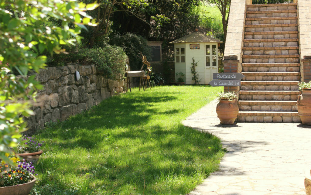 Residenze L'Alberata Guest House Collazzone Exterior photo